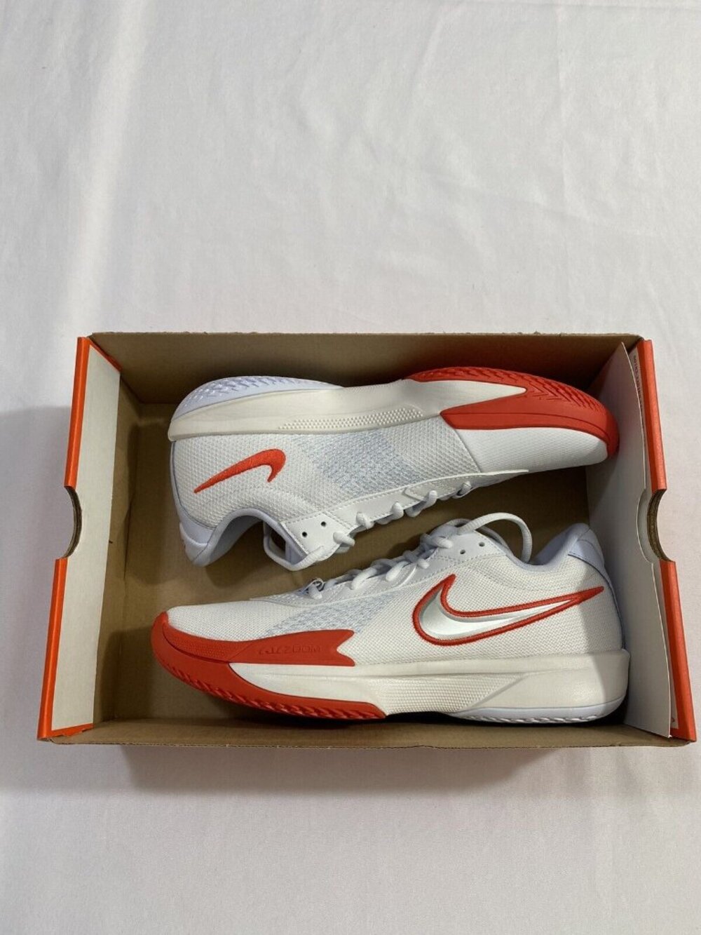 New Mens Size 9.5 White Silver Nike G.T. Cut Academy Basketball Shoe FB2599 101